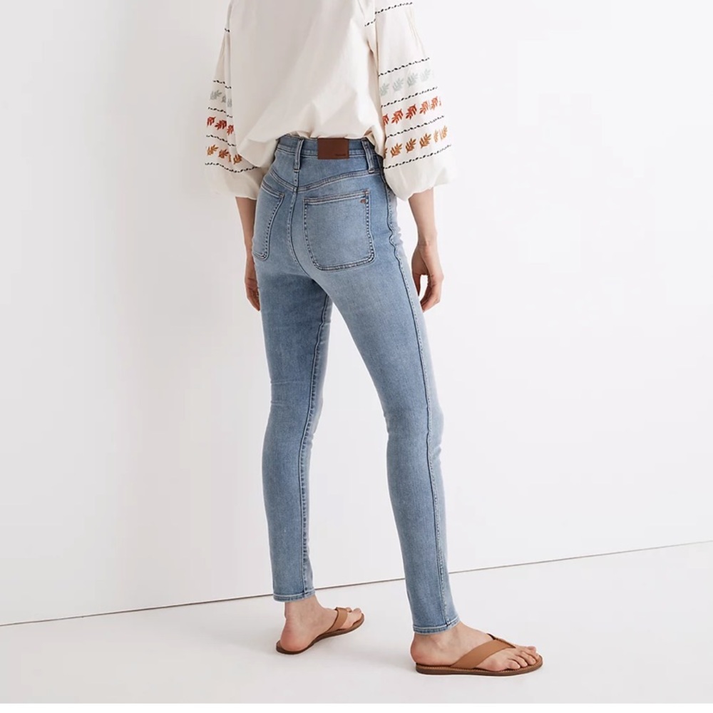 11” Roadtripper Hampstead wash jeans